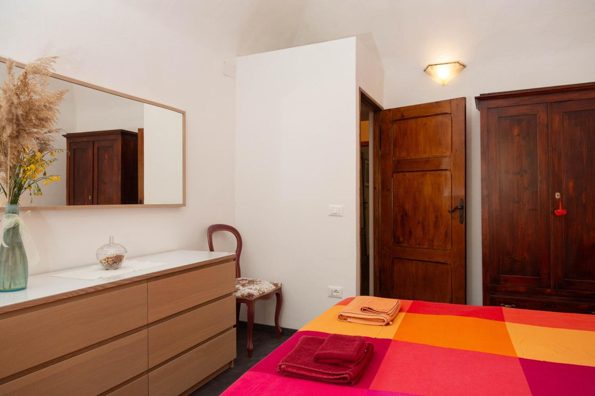 Il Cantuccio- Appartamento In Centro Con Giardino Volterra Bagian luar foto